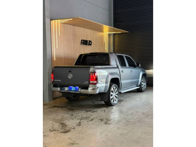 VOLKSWAGEN - AMAROK - 2019/2019 - Cinza - R$ 169.900,00