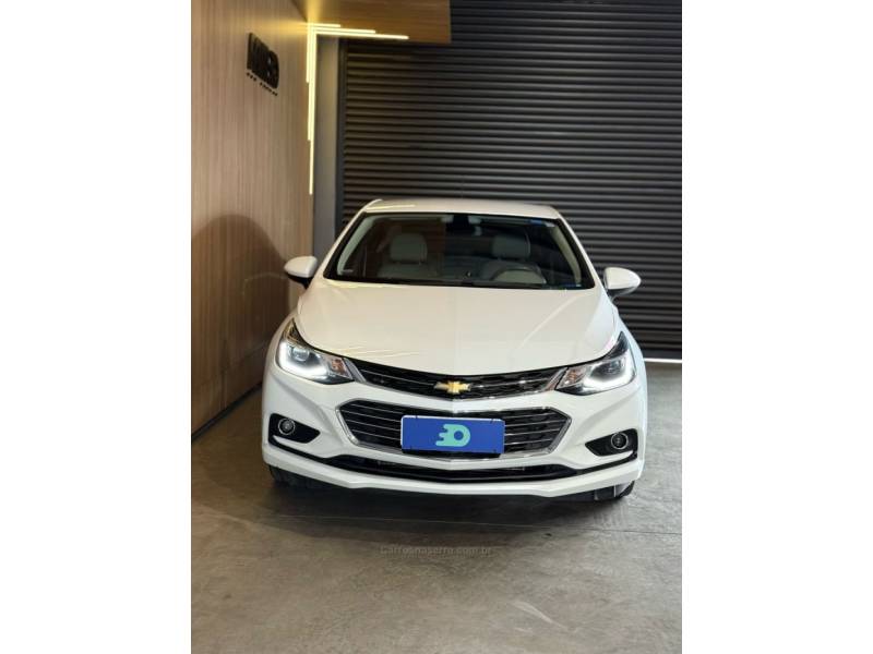 CHEVROLET - CRUZE - 2018/2018 - Branca - R$ 92.900,00