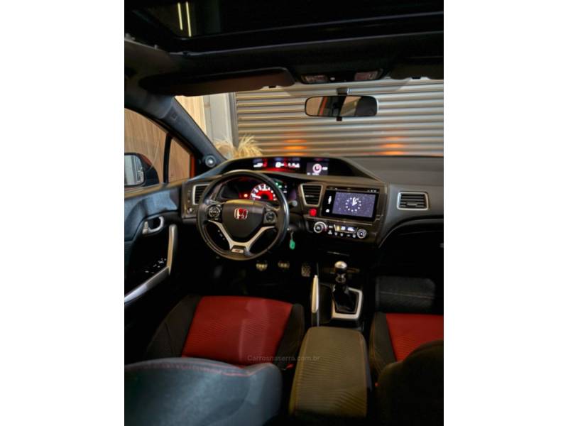 HONDA - CIVIC - 2015/2015 - Laranja - R$ 159.900,00