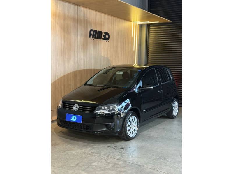 VOLKSWAGEN - FOX - 2011/2012 - Preta - R$ 39.900,00