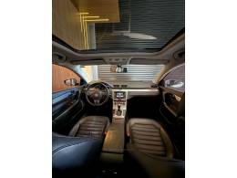 VOLKSWAGEN - PASSAT VARIANT - 2014/2014 - Branca - R$ 89.900,00