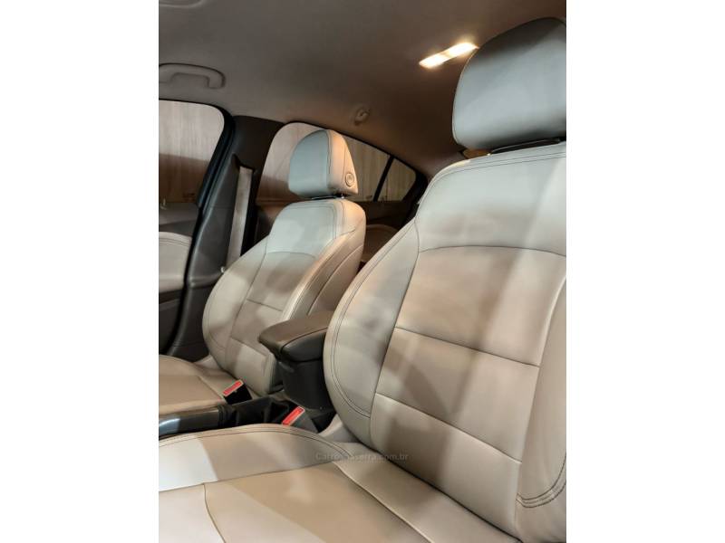 CHEVROLET - CRUZE - 2018/2018 - Branca - R$ 92.900,00