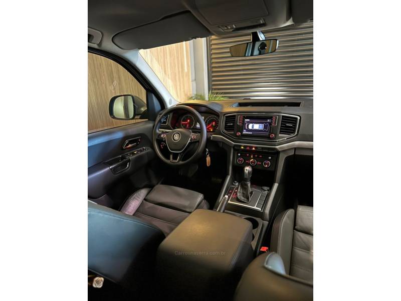 VOLKSWAGEN - AMAROK - 2019/2019 - Prata - R$ 149.900,00