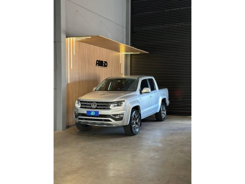 VOLKSWAGEN - AMAROK - 2019/2019 - Prata - R$ 149.900,00