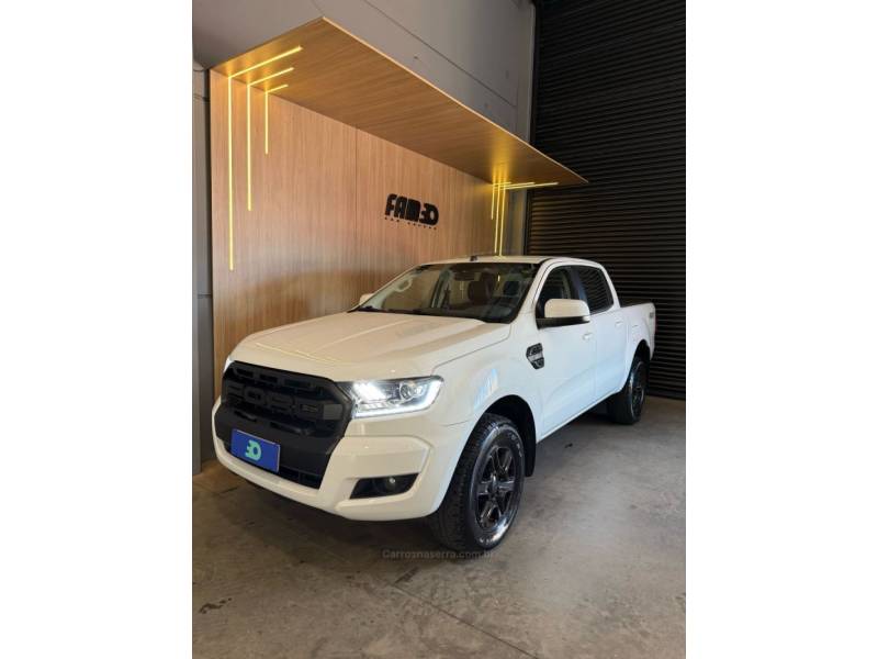FORD - RANGER - 2018/2018 - Branca - R$ 129.900,00