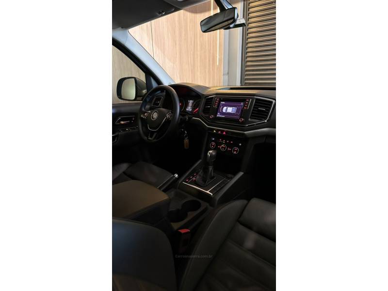 VOLKSWAGEN - AMAROK - 2019/2019 - Prata - R$ 149.900,00