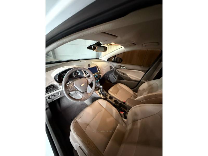 CHEVROLET - CRUZE - 2018/2018 - Branca - R$ 92.900,00