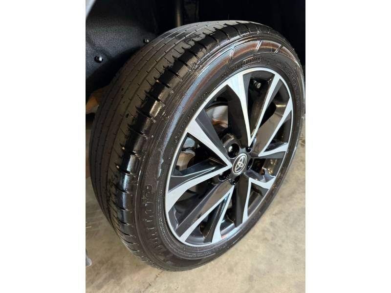 TOYOTA - COROLLA - 2023/2024 - Branca - R$ 189.900,00