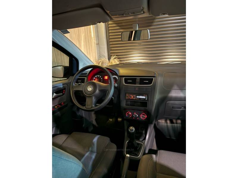 VOLKSWAGEN - FOX - 2011/2012 - Preta - R$ 39.900,00