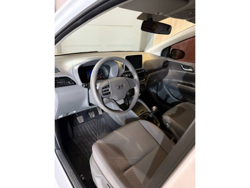 HYUNDAI - HB20S - 2019/2020 - Branca - R$ 67.900,00