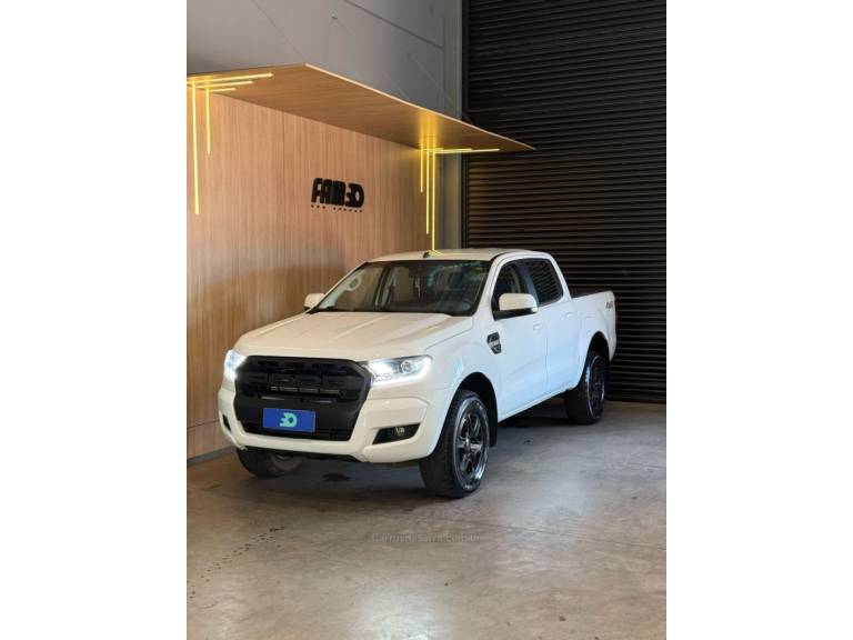 FORD - RANGER - 2018/2018 - Branca - R$ 129.900,00