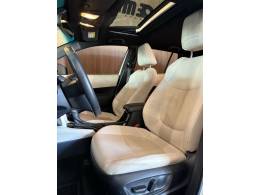 TOYOTA - COROLLA - 2023/2024 - Branca - R$ 189.900,00