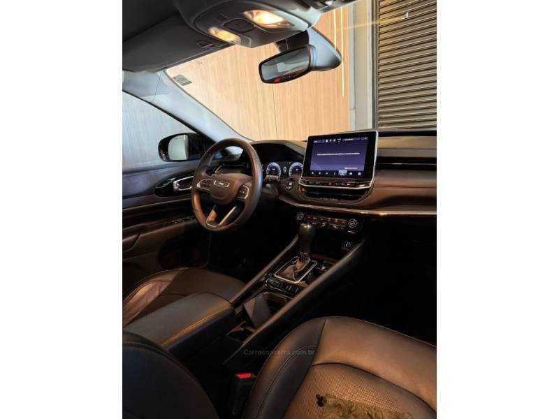 JEEP - COMPASS - 2022/2022 - Amarela - R$ 135.900,00