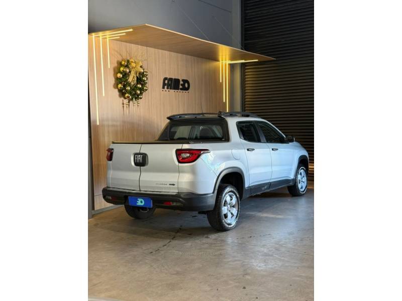 FIAT - TORO - 2016/2017 - Prata - R$ 85.900,00