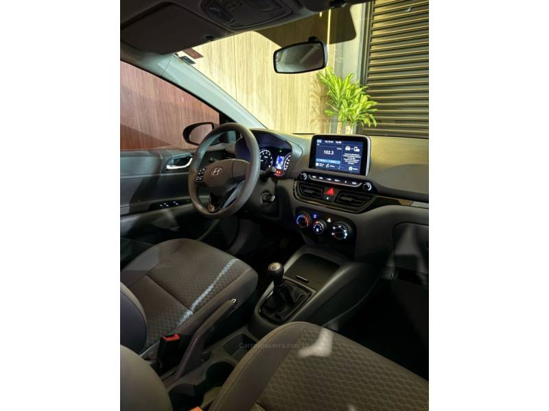 HYUNDAI - HB20S - 2019/2020 - Branca - R$ 67.900,00