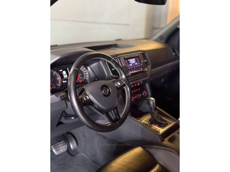 VOLKSWAGEN - AMAROK - 2019/2019 - Cinza - R$ 169.900,00