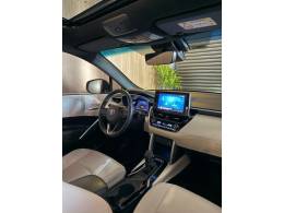 TOYOTA - COROLLA - 2023/2024 - Branca - R$ 189.900,00