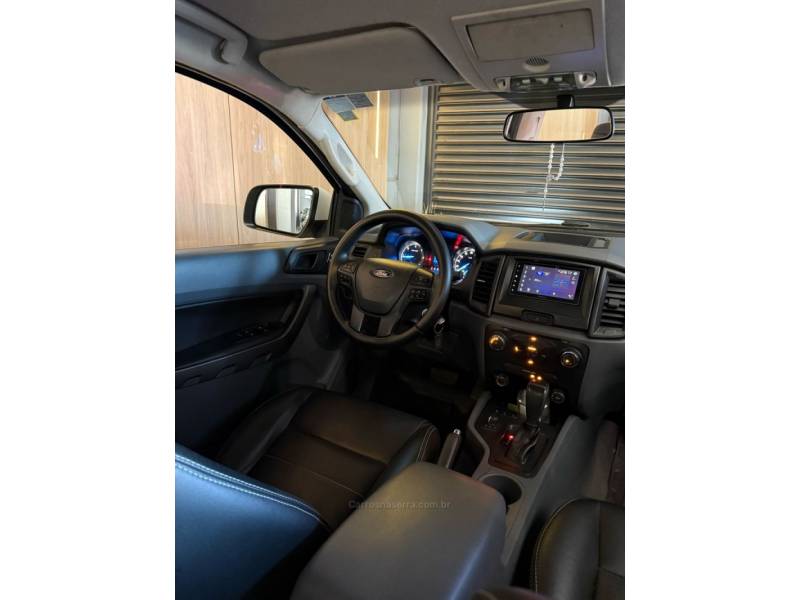 FORD - RANGER - 2018/2018 - Branca - R$ 129.900,00