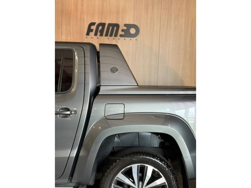 VOLKSWAGEN - AMAROK - 2019/2019 - Cinza - R$ 169.900,00