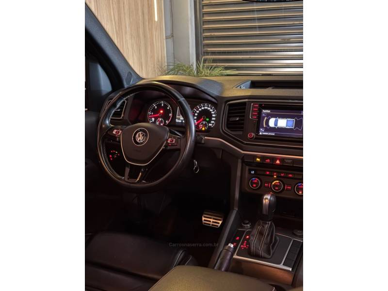VOLKSWAGEN - AMAROK - 2019/2019 - Cinza - R$ 169.900,00