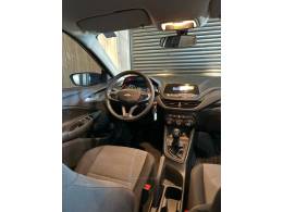 CHEVROLET - ONIX - 2024/2024 - Branca - R$ 73.900,00
