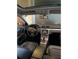 VOLKSWAGEN - PASSAT VARIANT - 2014/2014 - Branca - R$ 89.900,00