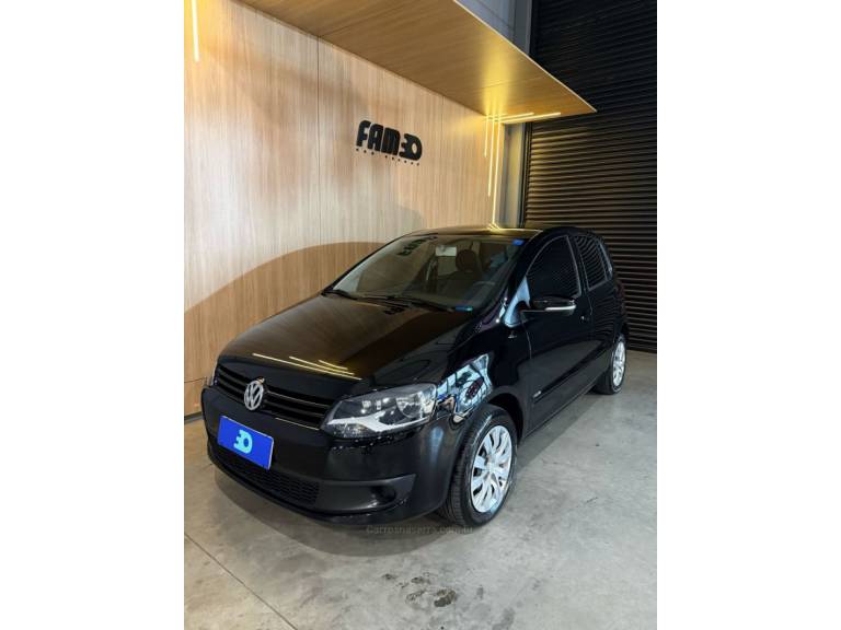VOLKSWAGEN - FOX - 2011/2012 - Preta - R$ 39.900,00