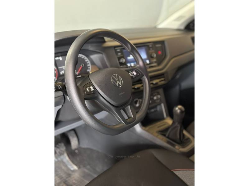 VOLKSWAGEN - POLO - 2023/2023 - Branca - R$ 79.900,00