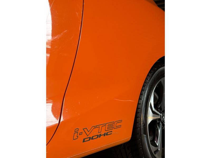 HONDA - CIVIC - 2015/2015 - Laranja - R$ 159.900,00