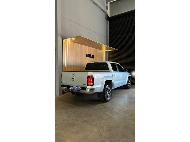 VOLKSWAGEN - AMAROK - 2019/2019 - Prata - R$ 149.900,00