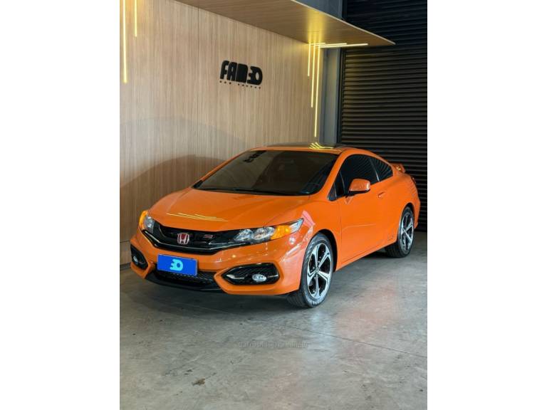 HONDA - CIVIC - 2015/2015 - Laranja - R$ 159.900,00